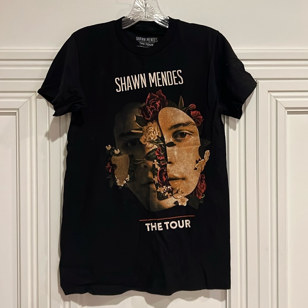 Shawn Mendes The Tour 2019 official Graphic T-Shirt Black Floral Unisex Small